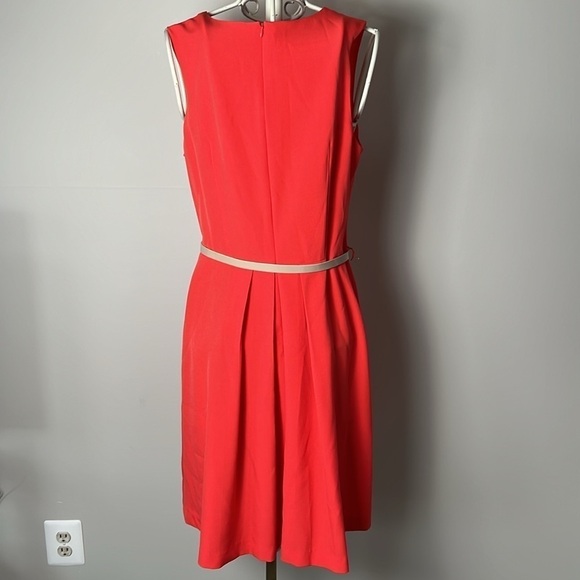 NWT Sharagano dress with belt - Picture 3 of 5